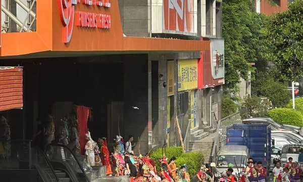 一站式生鲜采购！广州海珠城市核心，风信子鲜生市场开业啦！