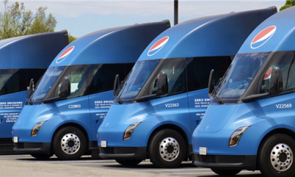 百事公司晒出买家秀：特斯拉Semi卡车使用成本曝光 1公里仅需1.1度电