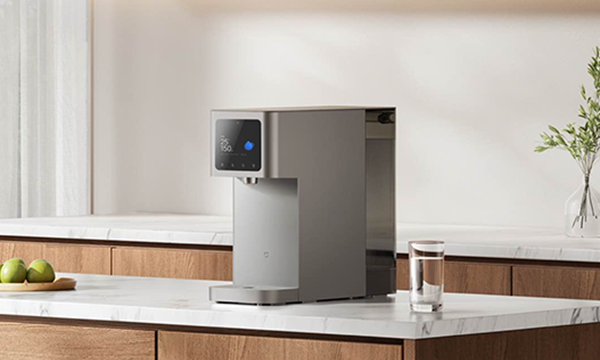 小米净饮机又出黑科技，速沸速凉，放杯就能出“凉白开”