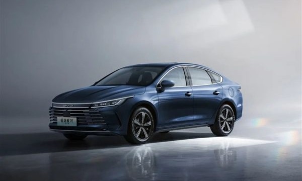 比秦Plus DM-i更时尚 比亚迪驱逐舰05冠军版限时直降5000元